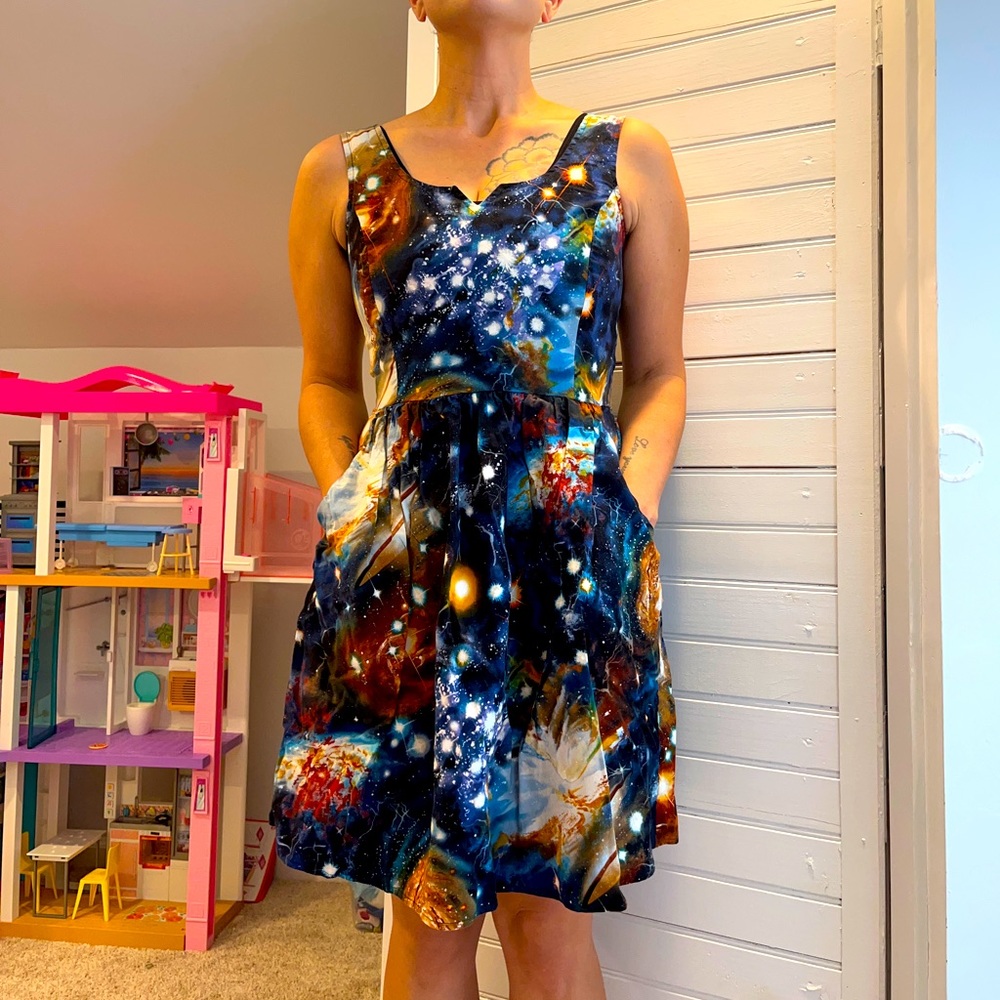 Fervour ModCloth galaxy dress with pockets!